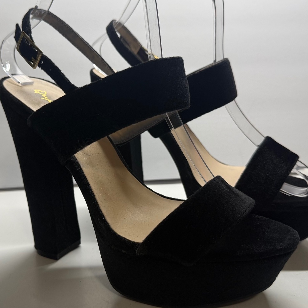 Qupid black suede slingback block heels
